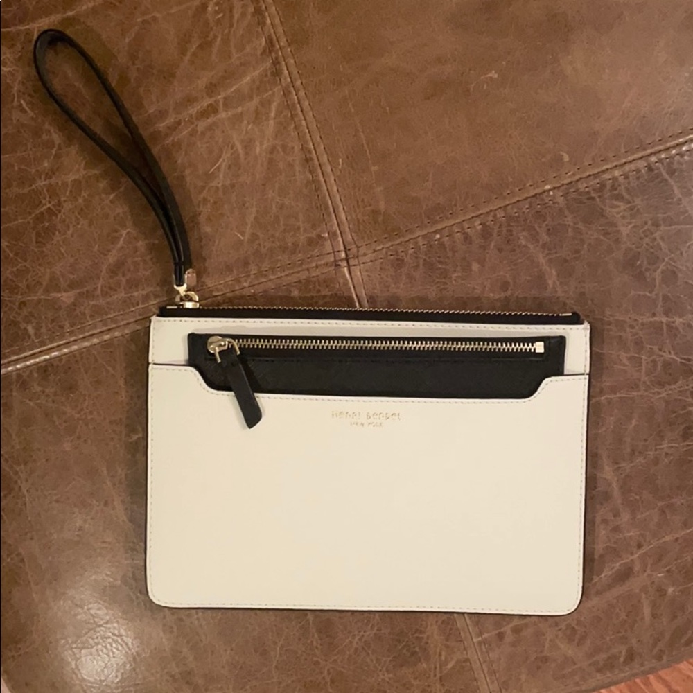 NWOT Henri Bendel Kangaroo Pouch Wristlet